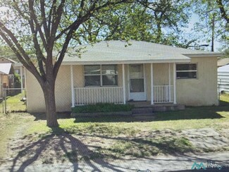 604 N Norris St, Clovis, NM 88101