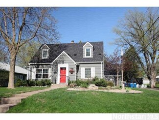 2304 2304 Henry St N, North St. Paul, MN 55109