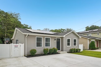 42 Franklin Ave, Villas, NJ 08251