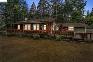 5018 Hillcrest Dr, Hathaway Pines, CA 95233