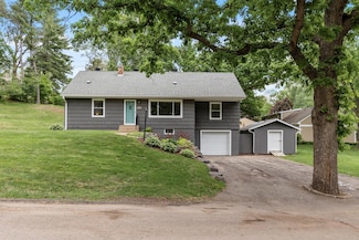4916 Arlington Dr, Hopkins, MN 55343