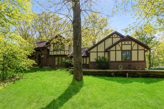 1525 Hickory Bluff Trail NW, Swisher, IA 52338