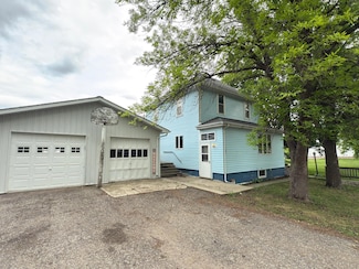 107 3rd Ave, Bellingham, MN 56212