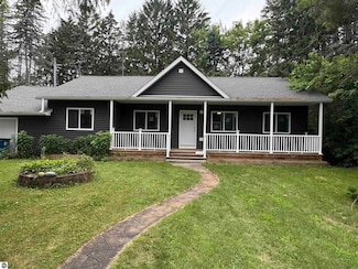 229 N Water St, Au Gres, MI 48703
