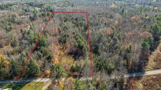 87 Dogtown Rd, Detroit, ME 04929