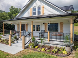 356 Joe Payne Rd, Marshall, NC 28753