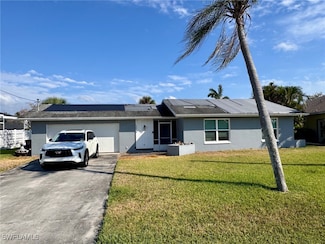 2210 SE 27th Terrace, Cape Coral, FL 33904