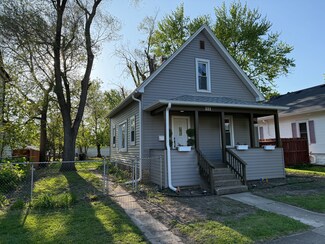 223 S Wabash Ave, Bradley, IL 60915