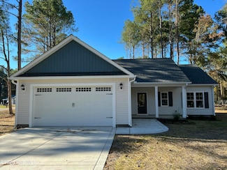 1774 Walnut Run Dr, Deep Run, NC 28525