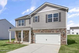 958 Ocean Ct, Carthage, NC 28327