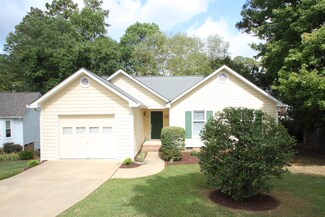 104 Majnun Ln, Cary, NC 27513