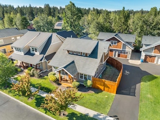 2954 NW Wild Meadow Dr, Bend, OR 97701