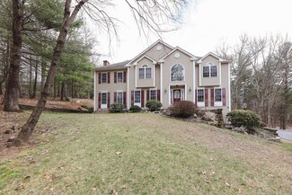 7 Oak Ridge Dr, Atkinson, NH 03811