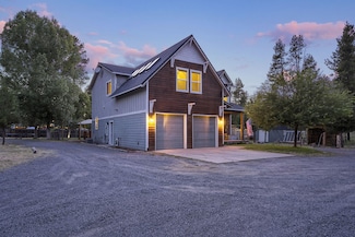 17130 Mayfield Dr, Bend, OR 97707