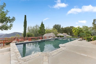 28720 Sandhurst Way, Escondido, CA 92026