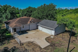 403 Fern Ln, Wharton, TX 77488