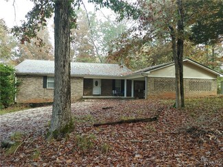 11731 Country Club Dr, Northport, AL 35475