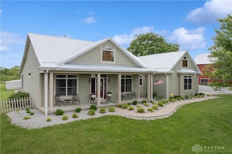 1134 N Webb Rd, Wilmington, OH 45177