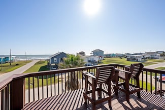 702 Seashell Dr, Freeport, TX 77541