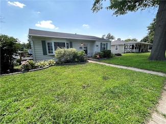 824 Garden St, Saint Joseph, MO 64504