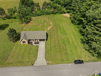 111 Whispering Oaks Dr, Somerset, KY 42503