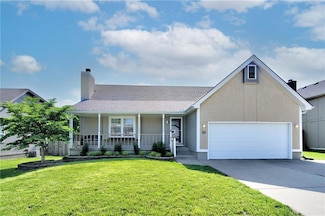 717 NE Aaron Dr, Lees Summit, MO 64086