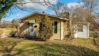258 S Warren St, Berwick, PA 18603