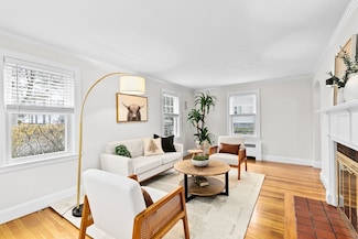 5 Lincoln St, Milton, MA 02186