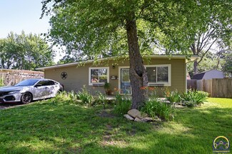 2928 SW Twilight Dr, Topeka, KS 66614
