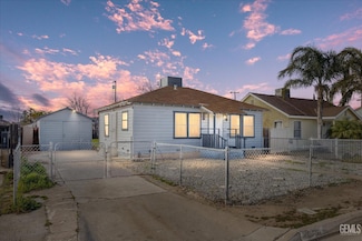 609 El Sereno Dr, Bakersfield, CA 93304