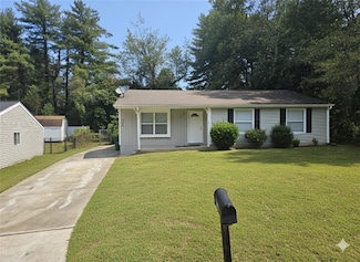 5330 Tracey Dr, Stone Mountain, GA 30088