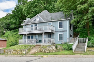 108 S Hill St, Fountain City, WI 54629