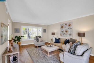 2045 Pine Knoll Dr Unit 3, Walnut Creek, CA 94595