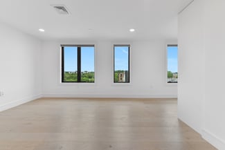 50 Leo M Birmingham Pkwy Unit 509, Boston, MA 02135