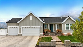251 S Doubleday St, Mapleton, UT 84664