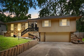 12911 Smalley Ave, Grandview, MO 64030