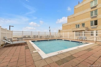 440 W Broadway Unit 3A, Long Beach, NY 11561