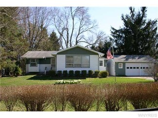 6926 Hatter Rd, Newfane, NY 14108
