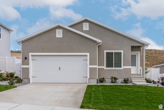 7164 Oquirrh Ranch Pkwy, Eagle Mountain, UT 84005