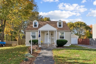 7 Farm Hill Rd, Cape Elizabeth, ME 04107