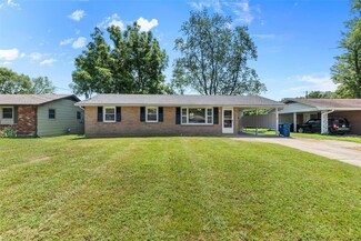 1303 Perkins St, Scott City, MO 63780