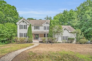 66 Wheeler St, Pepperell, MA 01463