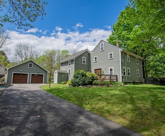 2 Fay Ct, Southborough, MA 01772