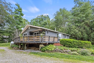 30 Brookman Dr, Blandford, MA 01008