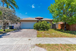 261 NE 41st St, Oakland Park, FL 33334