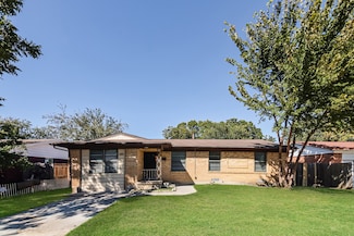 1421 Belmont St, Mesquite, TX 75149