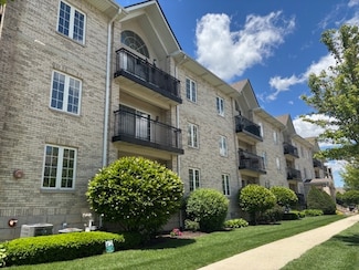 9400 S 79th Ave Unit 1C, Hickory Hills, IL 60457