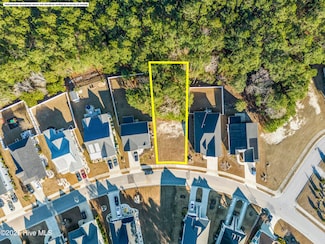 543 Moss Lake Ln, Holly Ridge, NC 28445