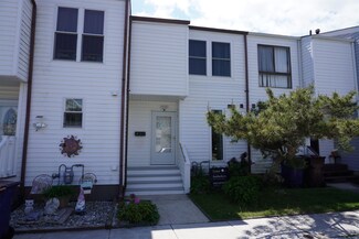 349 Hampshire Dr, Ventnor City, NJ 08406
