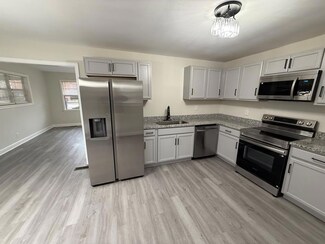 304 Apache Dr, Hopkinsville, KY 42240